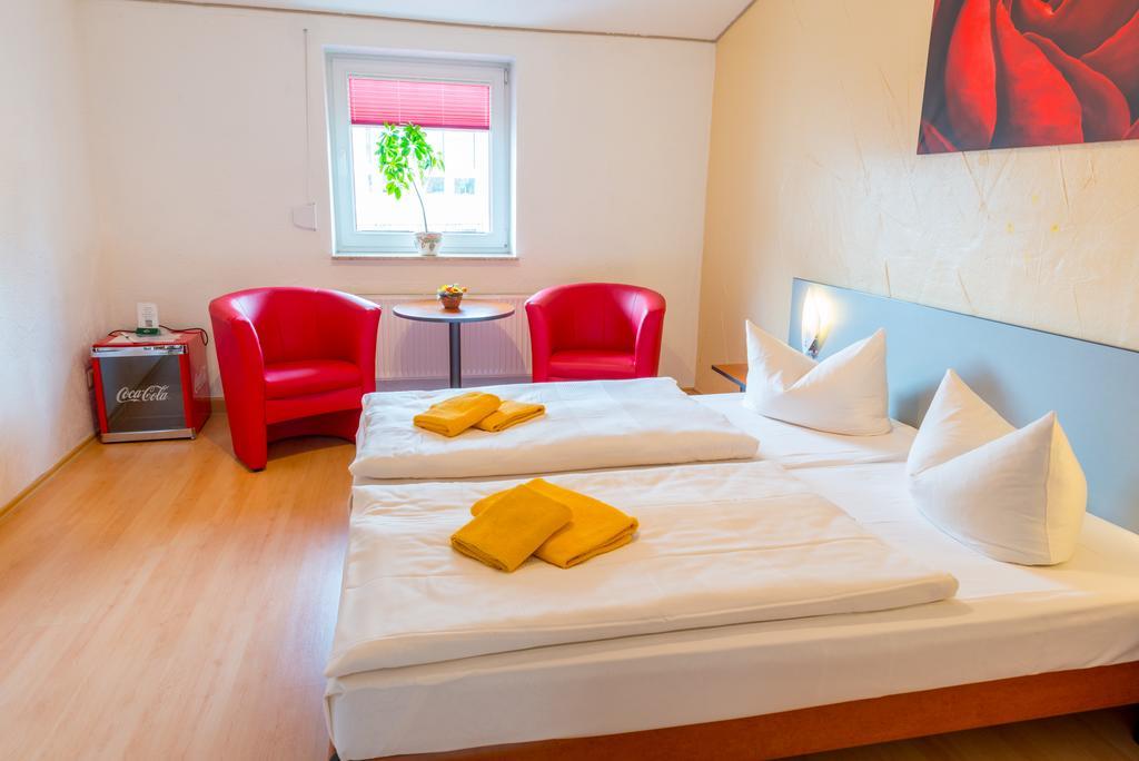 Hotel Am Mueritzhafen Garni Waren  Extérieur photo