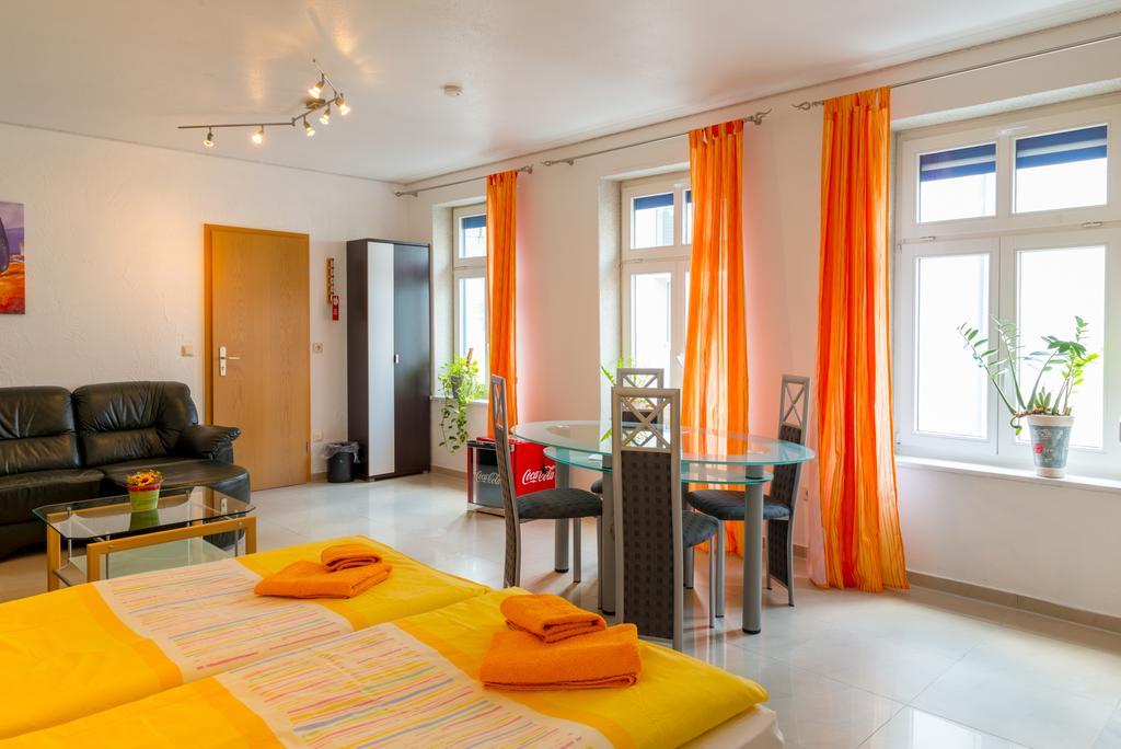 Hotel Am Mueritzhafen Garni Waren  Extérieur photo