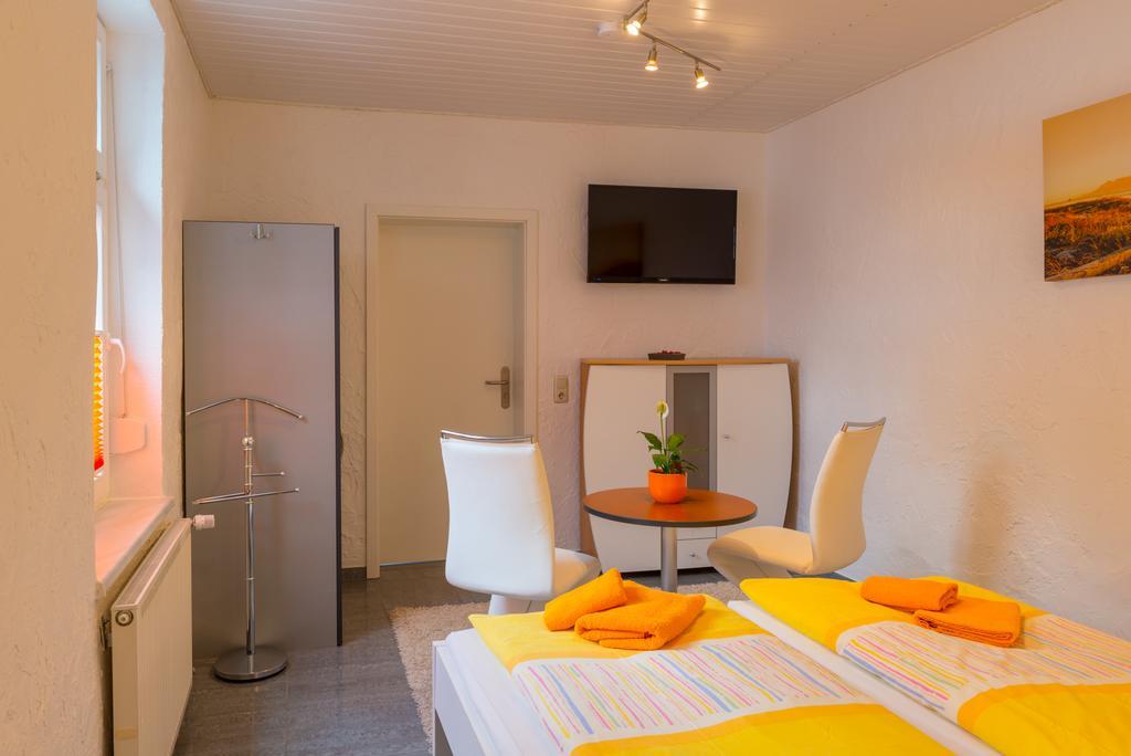 Hotel Am Mueritzhafen Garni Waren  Extérieur photo